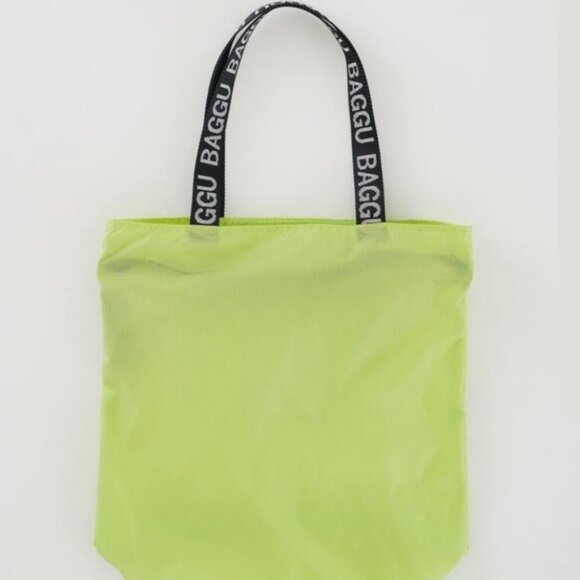 RARE - BAGGU Ripstop Nylon Tote with Discontinued White and Black Monogram Strap - Picture 1 of 9